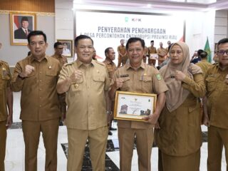 Desa Kelawat Inhu Raih Penghargaan Anti Korupsi Provinsi Riau