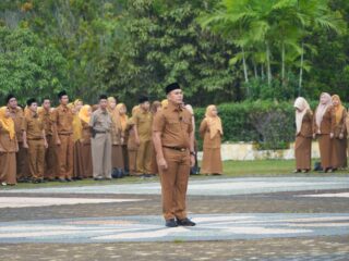 Pemkab Kuansing Gelar Apel Bersama,Sosialisasikan Jadwal MTQ Riau 2026 dan Aturan Pakaian ASN