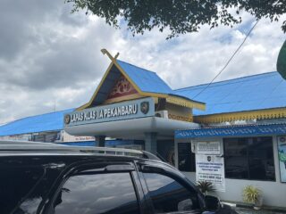 Kantor Hukum RWN Law firm, Ridwan SH.MH, Pertanyakan Penghalangan Pertemuan Dengan Klien