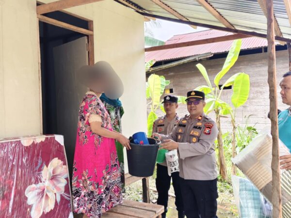 Di Bulan Ramadhan, Polsek Tempuling Bantu Pembangunan Rumah ODGJ di Kelurahan Pangkalan Tujuh