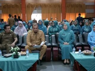 13 Ketua TP PKK Kecamatan Dilantik, Bupati Inhu Harap Jadi Langkah Awal Mengabdi