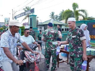 Ramadhan Penuh Berkah, Kodim 0314/Inhil Kembali Berbagi Takjil