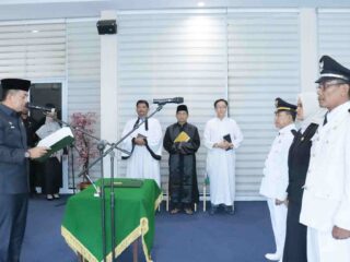 Pemkab Inhu Lantik 28 Pejabat Administrator dan Pengawas, Sekda Tekankan Adaptasi Cepat di Unit Kerja Baru