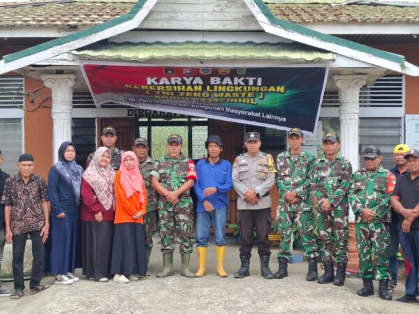 Kodim 0314/Inhil Gelar Karya Bhakti TNI Zero Waste, Bersihkan Lingkungan Kantor Lurah Tembilahan Hulu