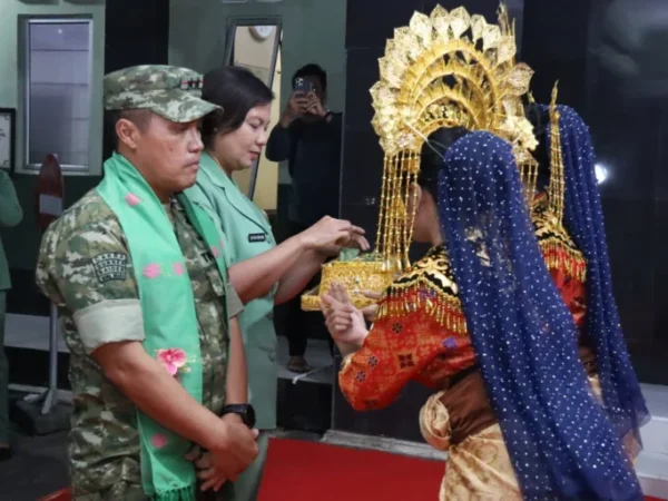 Kunker ke Kodim 0314/Inhil, Pangdam XIX/Tuanku Tambusai Disambut Gembira oleh Prajurit