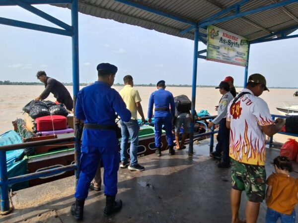 Antisipasi Gangguan Kamtibmas dan Laka Laut, Polairud Inhil Gencarkan Imbauan di Pelabuhan