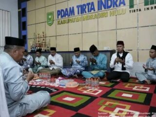 Bupati Ade Gelar Buka Puasa Bersama Pegawai BUMD Perumda Air Minum Tirta Indra