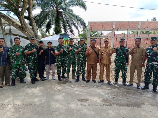 Pastikan Kelayakan Bangunan , Irutum itdam XIX/TT Tinjau langsung Lokasi KDKMP di Inhil