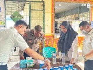Tidak Ada Ruang Bagi Narkoba! Rutan Kelas llB Rengat Laksanakan Tes Unrine Pegawai dan Warga Binaan