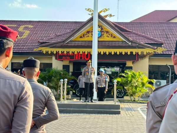 Kapolres Inhu Pimpin Pengamanan Pawai Takbir Idul Adha 1447 H