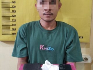 Isi Dompet Hitam Hantarkan Pemuda Pasir Penyu Kejeruji Besi