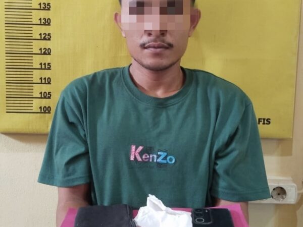 Isi Dompet Hitam Hantarkan Pemuda Pasir Penyu Kejeruji Besi