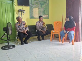 Siap Panen! Polsek Lirik Tinjau Lahan Jagung Pipil Kelompok Tani Rumah Tani Indragiri di Desa Sidomulyo