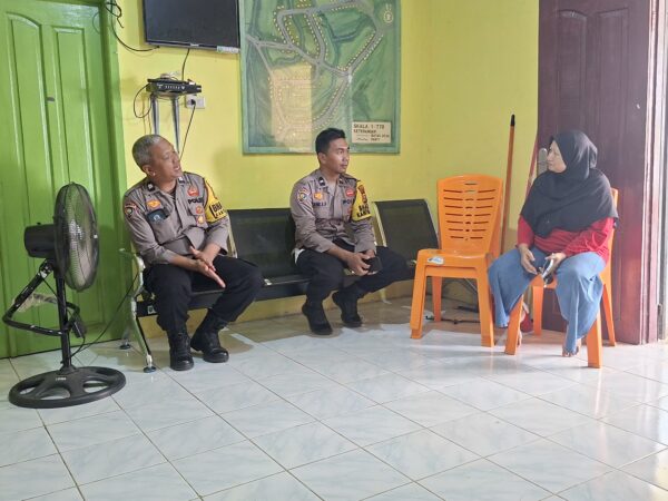 Siap Panen! Polsek Lirik Tinjau Lahan Jagung Pipil Kelompok Tani Rumah Tani Indragiri di Desa Sidomulyo