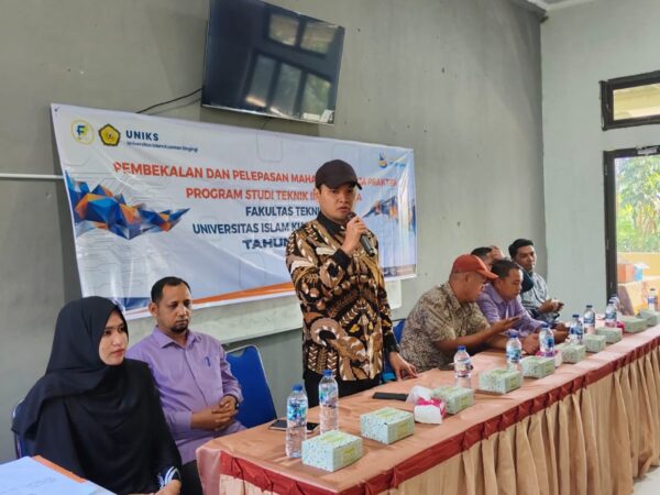 Masuk ke Dunia Kerja, 72 Mahasiswa Teknik Informatika UNIKS Diingatkan Jaga Etika dan Nama Almamater