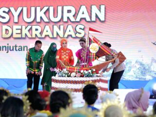 Hadiri Puncak Syukuran HUT ke-46 Dekranas, Ketua Dekranasda Inhil Promosikan Produk UMKM Unggulan di Makassar