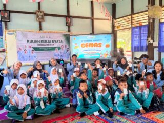 Gaungkan Budaya Menabung Sejak Dini, Mahasiswa Kukerta UNRI Gelar Program GEMAS di SDN 005 Tembilahan