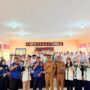 Tingkatkan Kesiapsiagaan Bencana, Mahasiswa Kukerta UNRI Gelar Pelatihan APAR di SMKN 1 Tembilahan