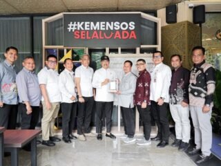 Audiensi dengan Mensos Berbuah Kabar Baik, Saifullah Yusuf Dijadwalkan Buka Pacu Jalur 2026 dan Resmikan Sekolah Rakyat di Kuansing