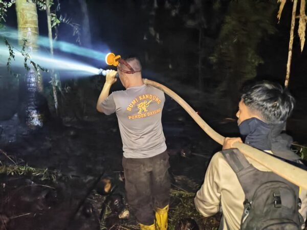 Malam Berganti Pagi di Tengah Asap, Kapolres Inhil Pimpin Perjuangan 9 Hari Menjaga Bumi Inhil dari Bara