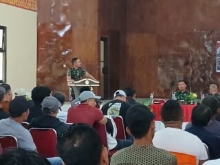 Cegah Karhutla, Tim Mabes TNI Ajak Masyarakat Hulu Kuantan Jaga Lingkungan Bersama