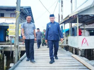 Tinjau Pembangunan Jerambah Khairiah Mandah–Igal, Bupati Herman Pastikan Kualitas Pekerjaan