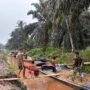 Wujudkan Impian Warga Memiliki Rumah Layak, Prajurit Kodim 0314/Inhil dan Masyarakat Bahu-Membahu Bangun RTLH di TMMD ke-130