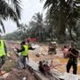 Sinergi Tanpa Batas: TNI-Polri dan Warga Gotong Royong Semenisasi Jalan 1 Km di TMMD Ke-130 Kodim 0314/Inhil