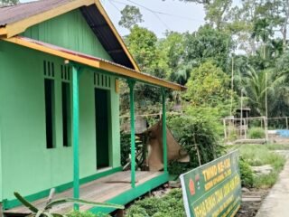 Kemanunggalan Tanpa Batas, Basuh Ragu Jadi Nyata: Pengerjaan RTLH TMMD Ke-130 Tunjukkan Progres Signifikan